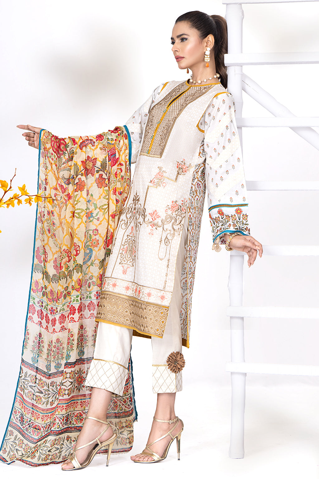 BAROQUE (Luxury Lawn)-3Pc-Unstitched