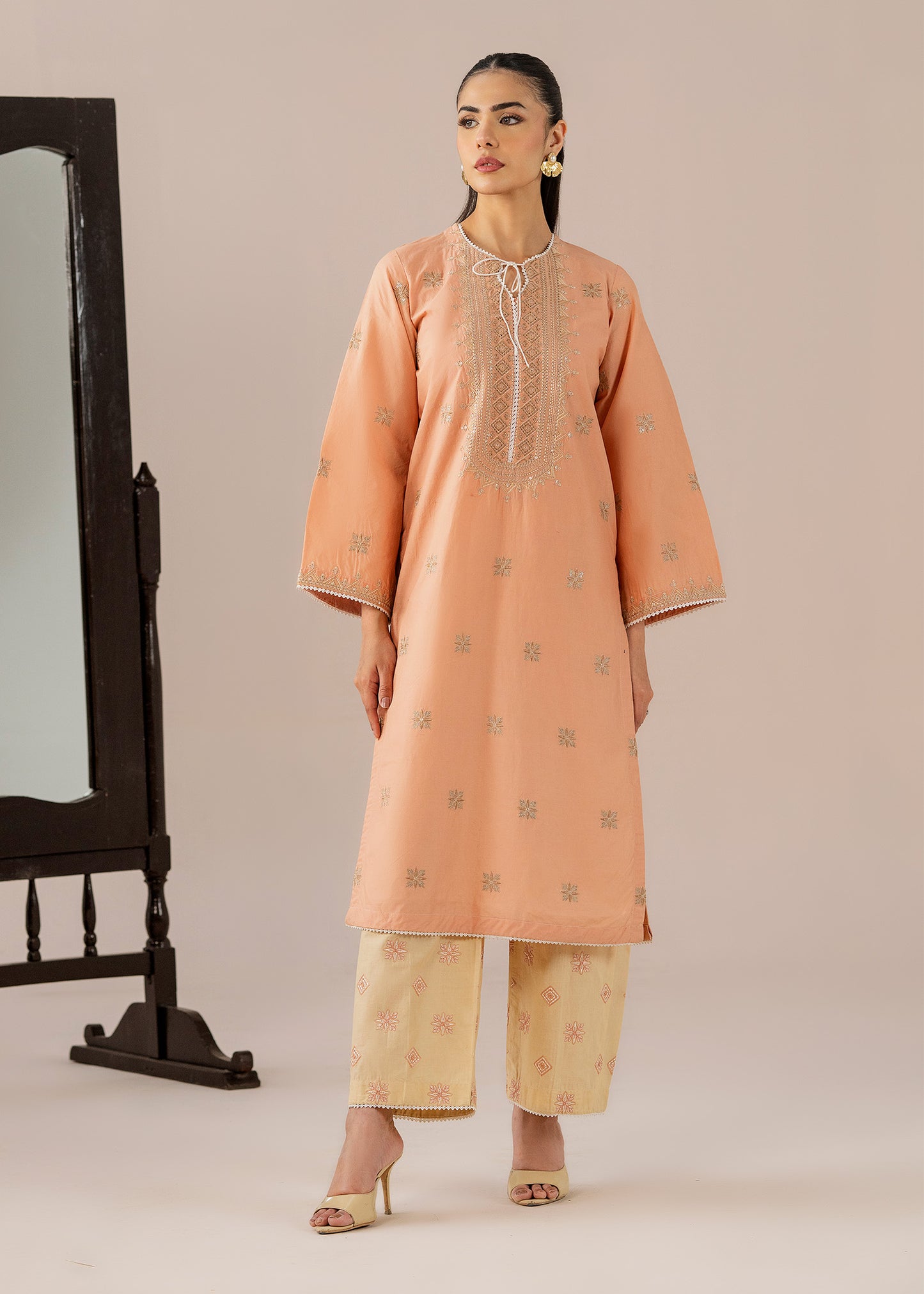 3pc Emb Cotton Lawn 06