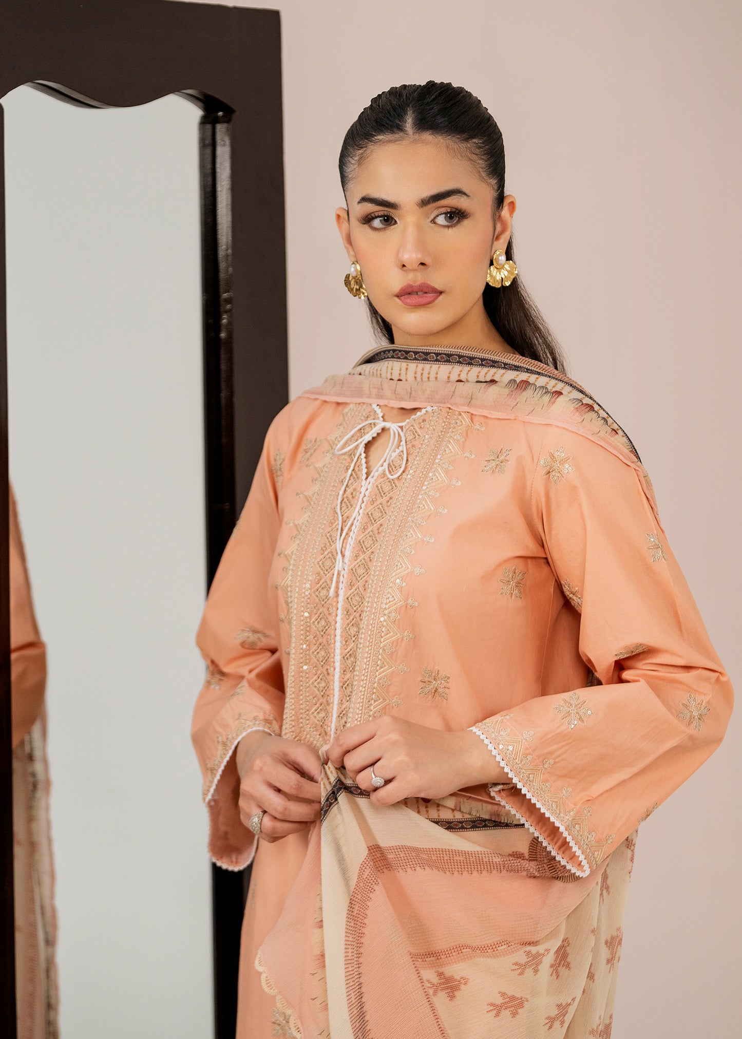 3pc Emb Cotton Lawn 06