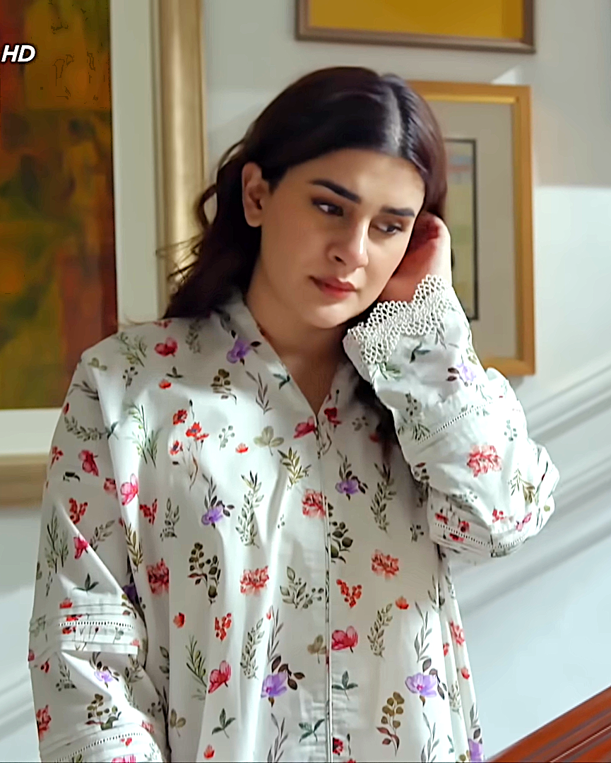 Snowbloom-2PC (Kubra Khan)